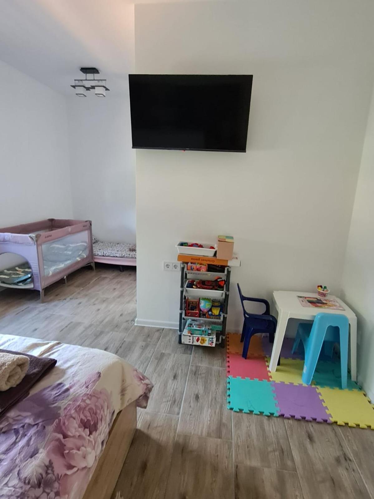 Къща За Гости Софаш Stoevtsi Esterno foto
